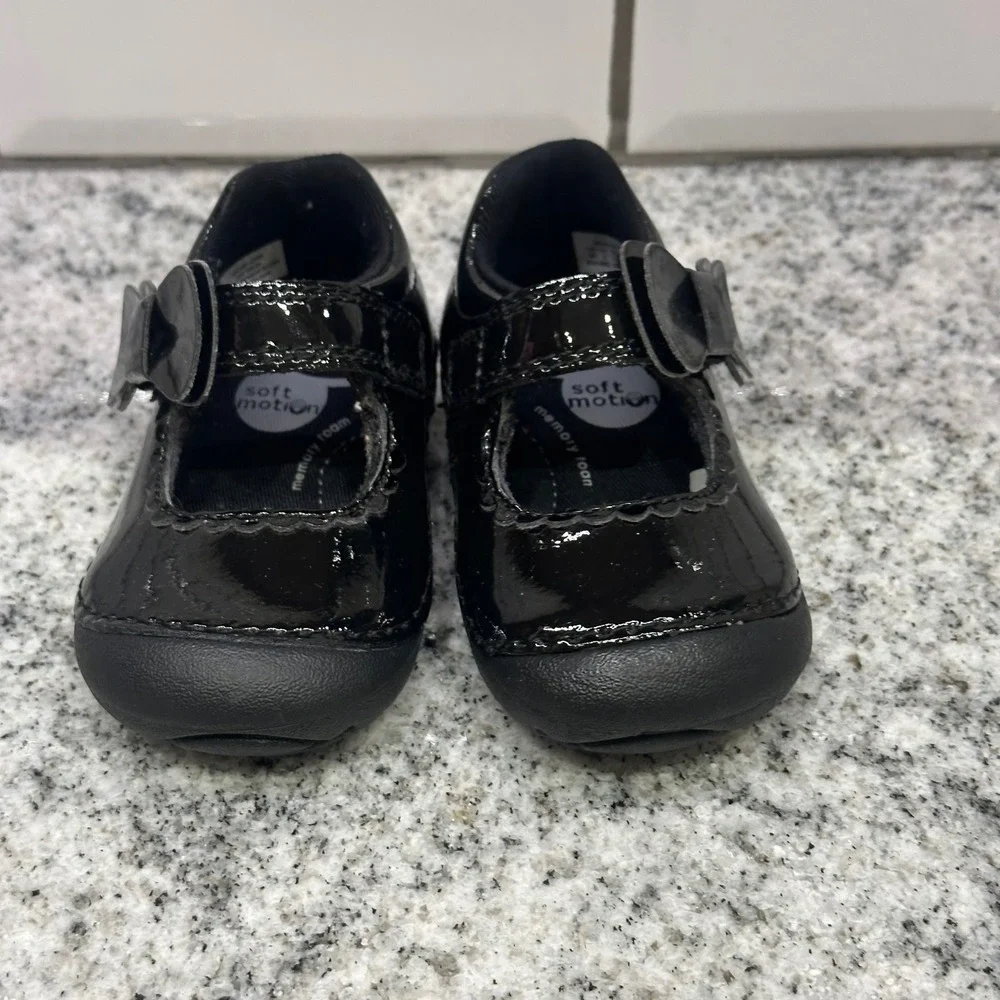 Stride Rite SM Makayla Black Patent Mary‎ Jane Bow Toddler Girls Shoes Size 3M